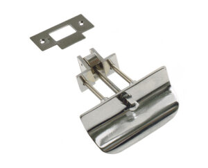 Chiusura a scrocco con maniglia e foro per lucchetto